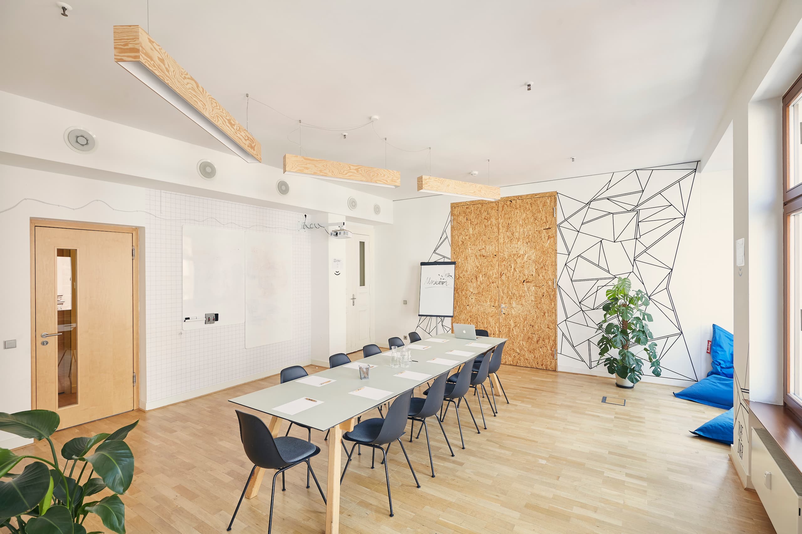 Separate Meetingräume mit ganz viel Platz für große Ideen.