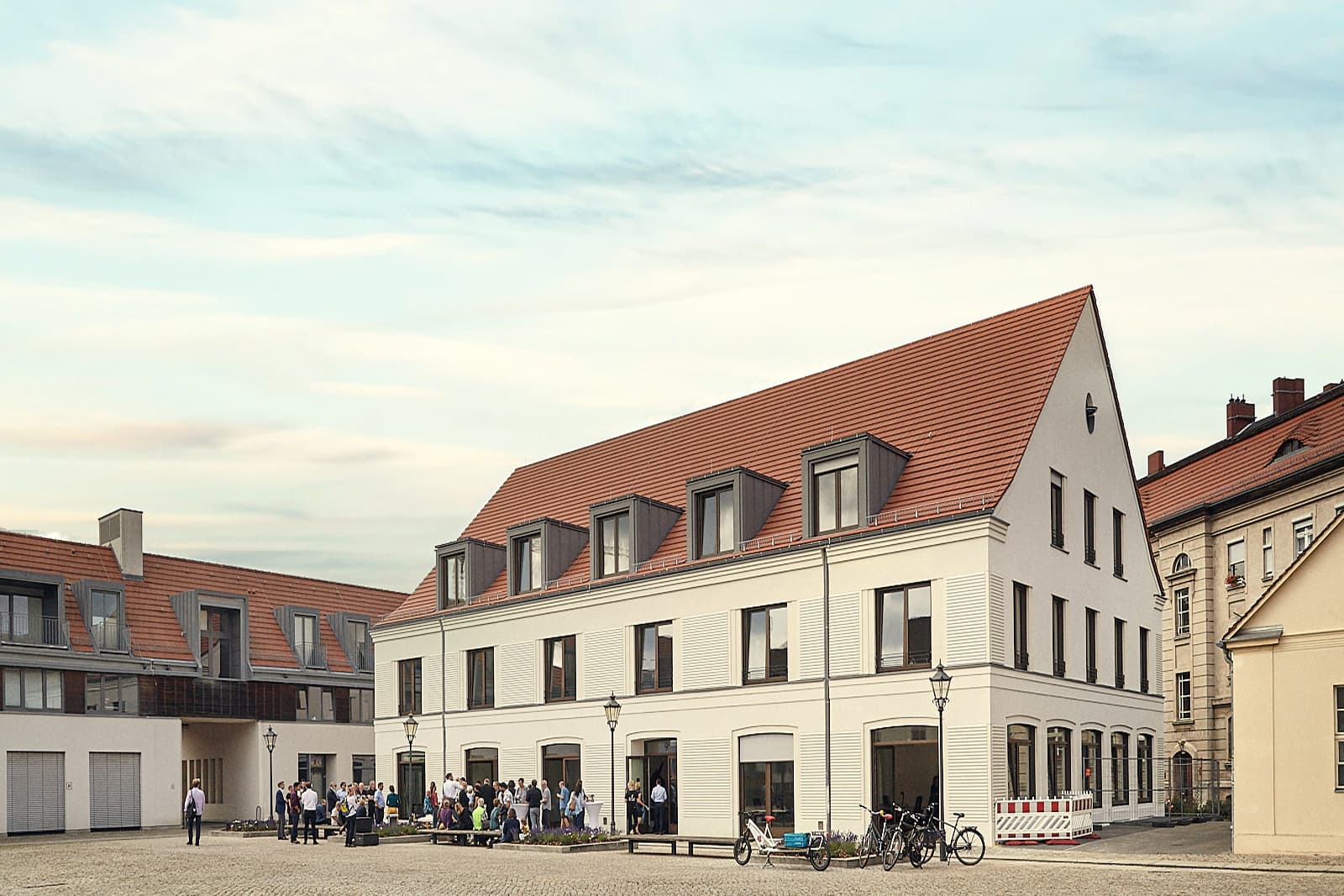 Neubau an Potsdams historischem Haus am Platz.